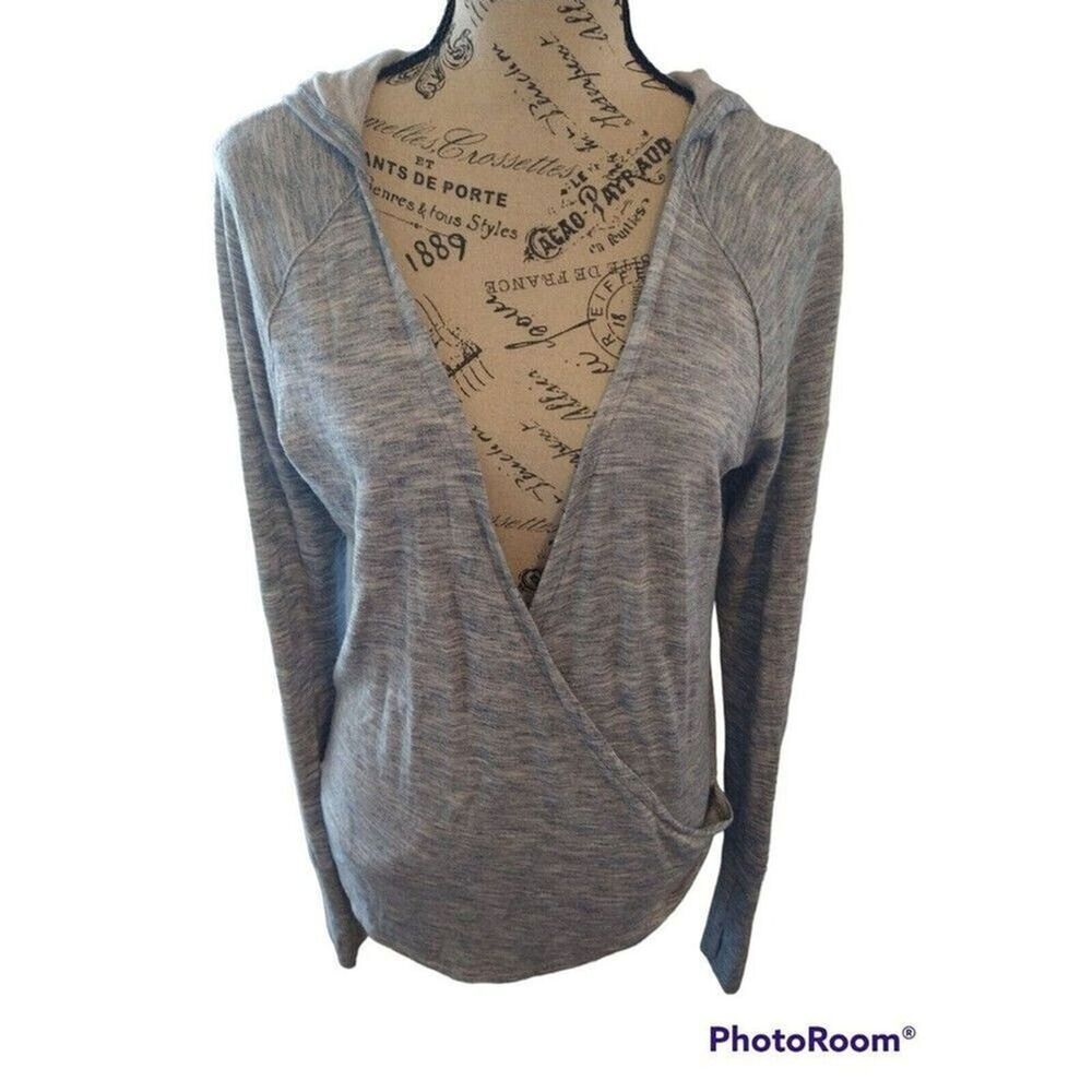 Athleta  Classic V-neck  long sleeve blue Small hoodie Cozy Comfy athletic